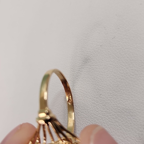 14k Yellow Gold Vintage Opal and Diamond Ring - Picture 5 of 5